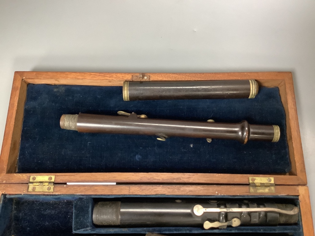 A cased William Henry Potter, Fleet Street, London 1817-1830 flute and a piccollo